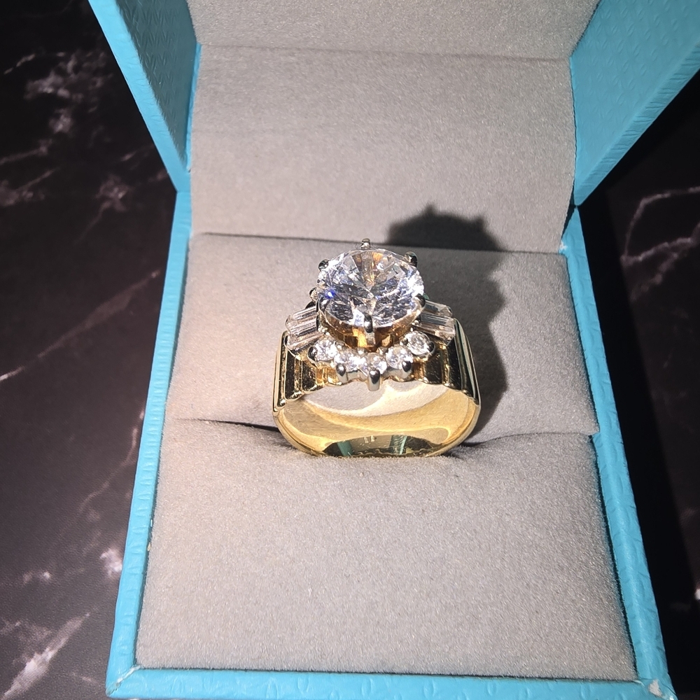 14K Gold CZ Statement Ring Large 3–4 Carat Look Halo Baguette - Picture 4 of 7